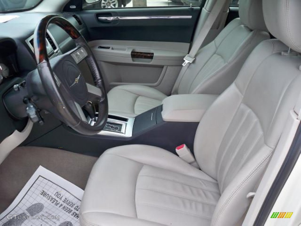 Dark Slate Gray/Light Graystone Interior 2006 Chrysler 300 C HEMI Photo #63055723