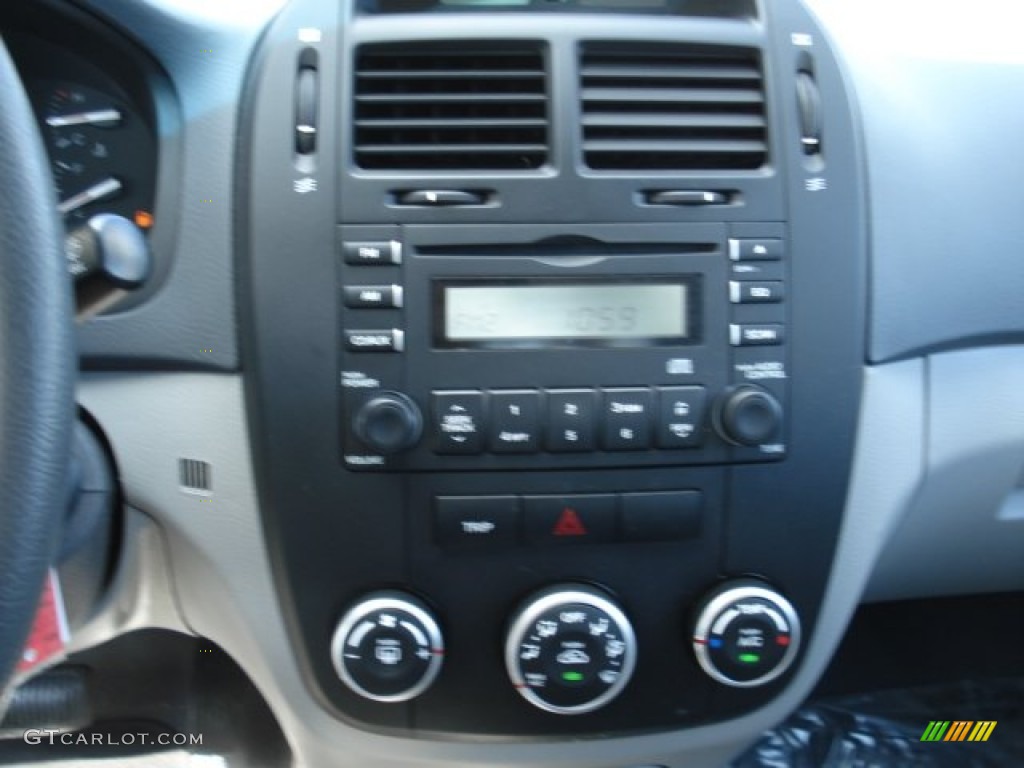 2008 Spectra LX Sedan - White / Gray photo #22