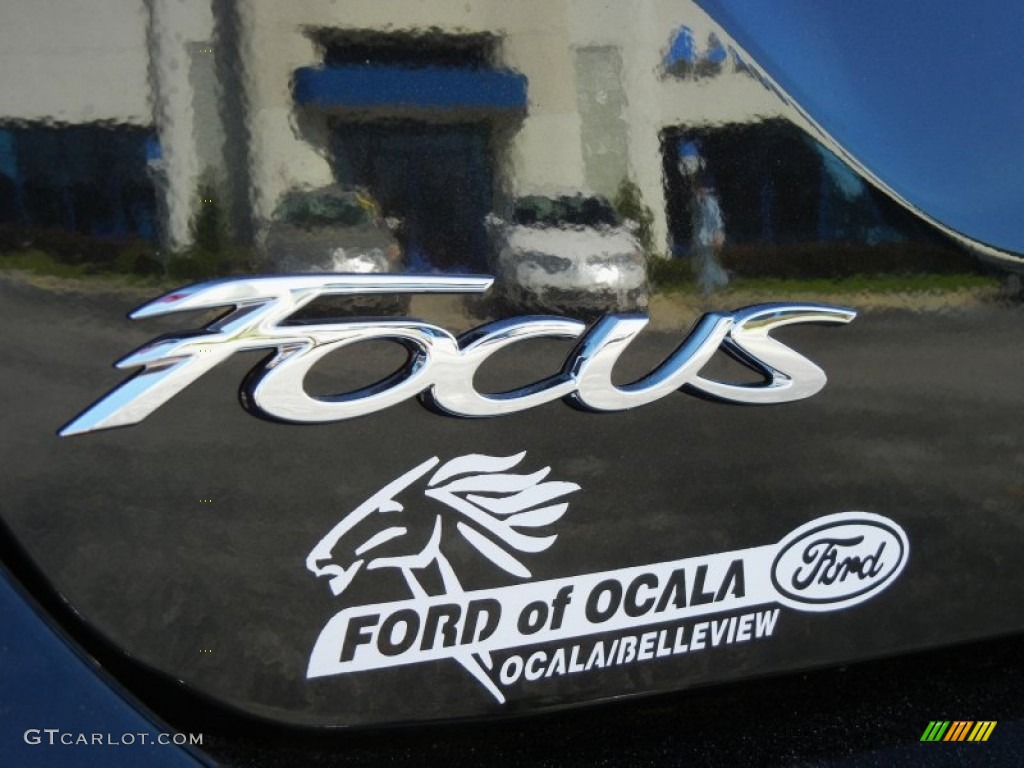 2012 Focus SE Sedan - Black / Stone photo #4