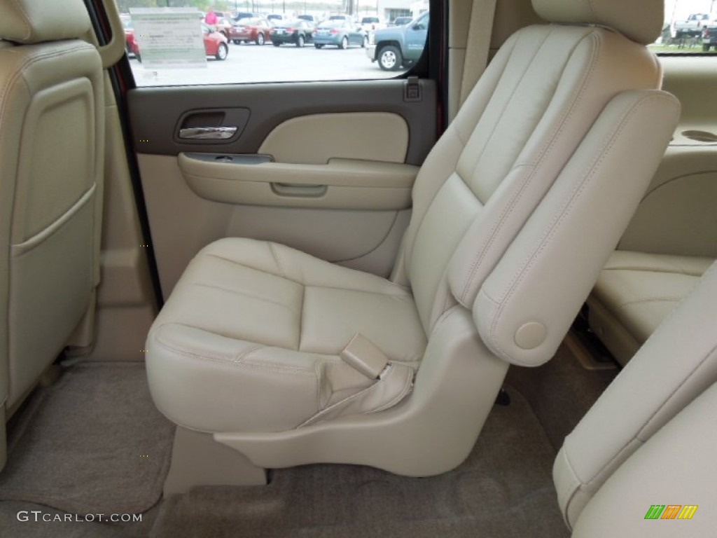 2012 Suburban Z71 4x4 - Crystal Red Tintcoat / Light Cashmere/Dark Cashmere photo #17