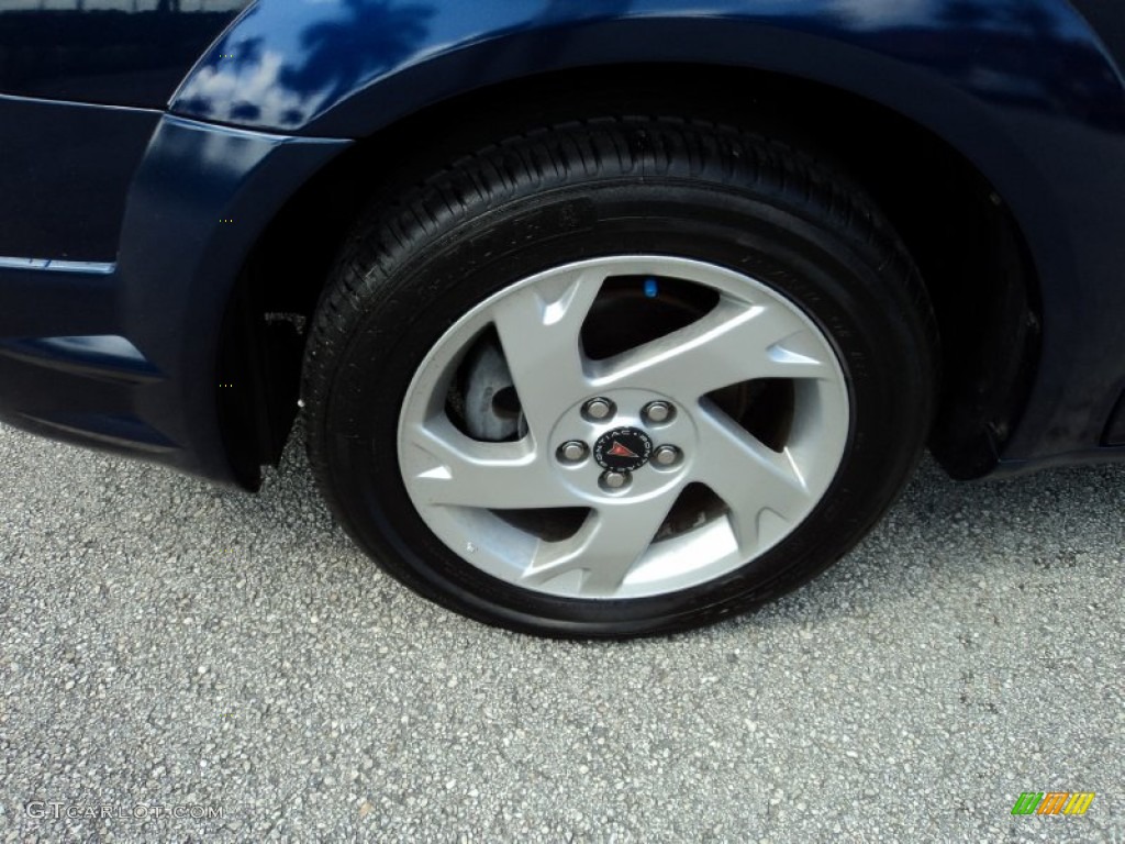 2005 Pontiac Vibe GT Wheel Photos