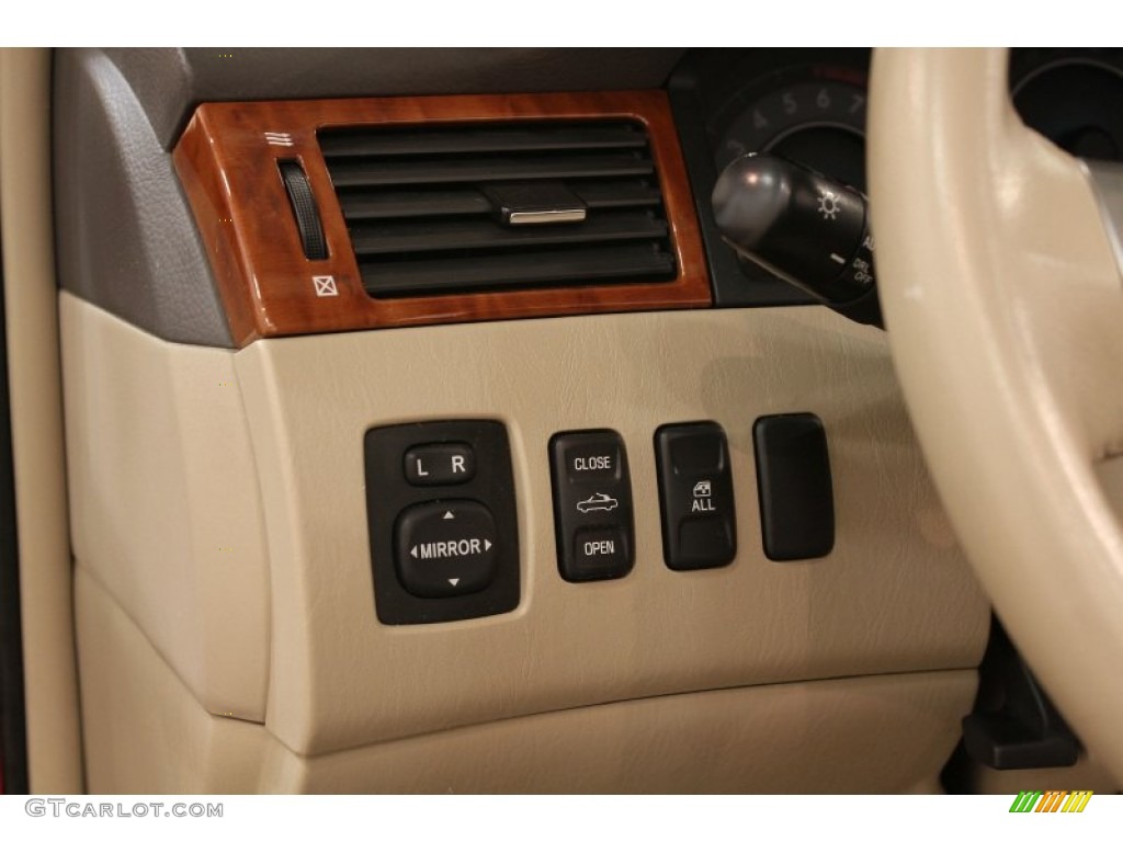 2008 Toyota Solara SLE V6 Convertible Controls Photo #63062449