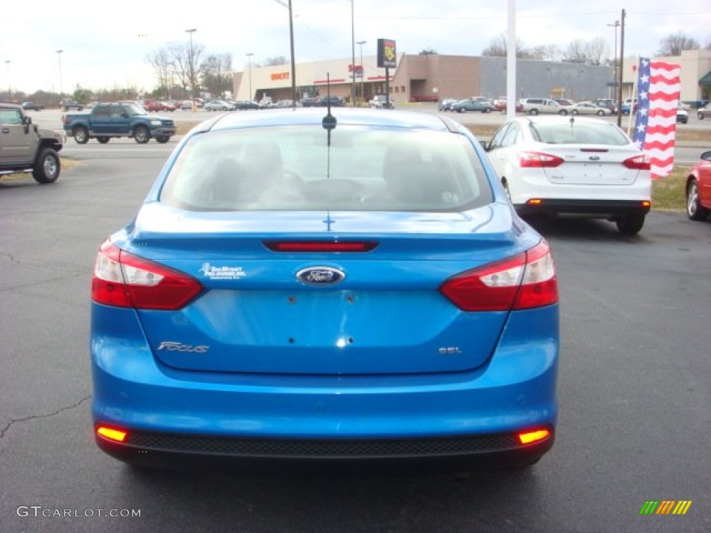 2012 Focus SEL Sedan - Blue Candy Metallic / Charcoal Black photo #5