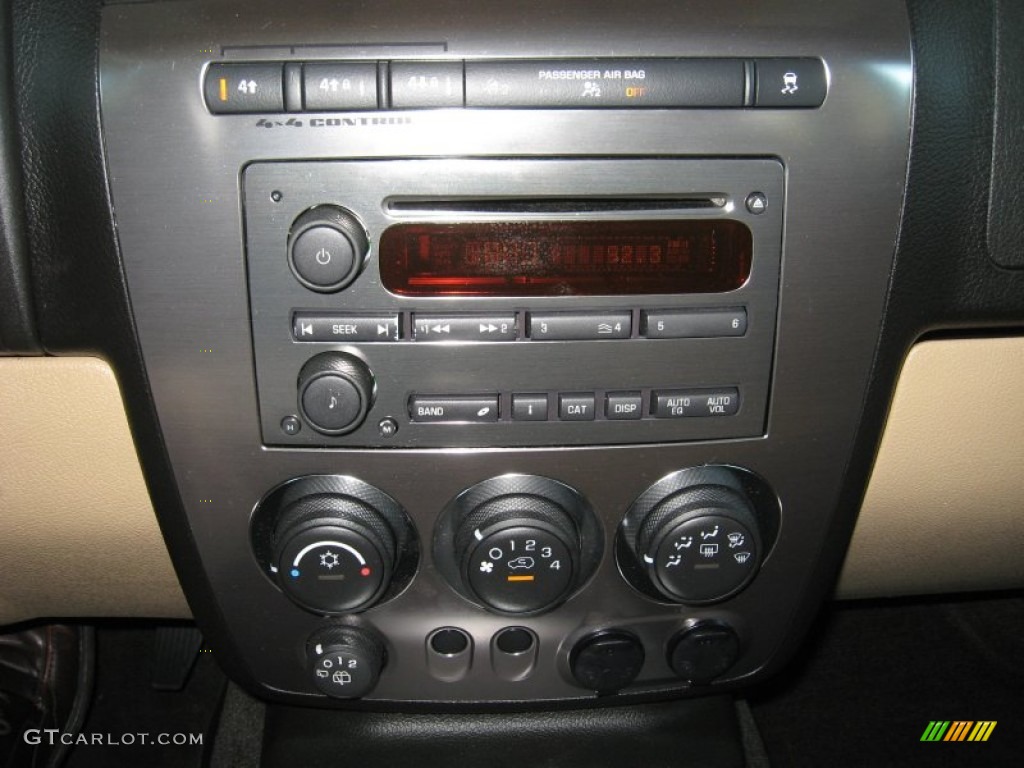 2006 Hummer H3 Standard H3 Model Audio System Photo #63066740