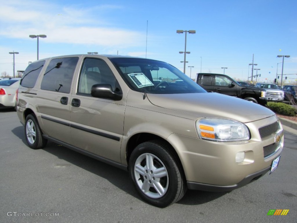 Sandstone Metallic Chevrolet Uplander