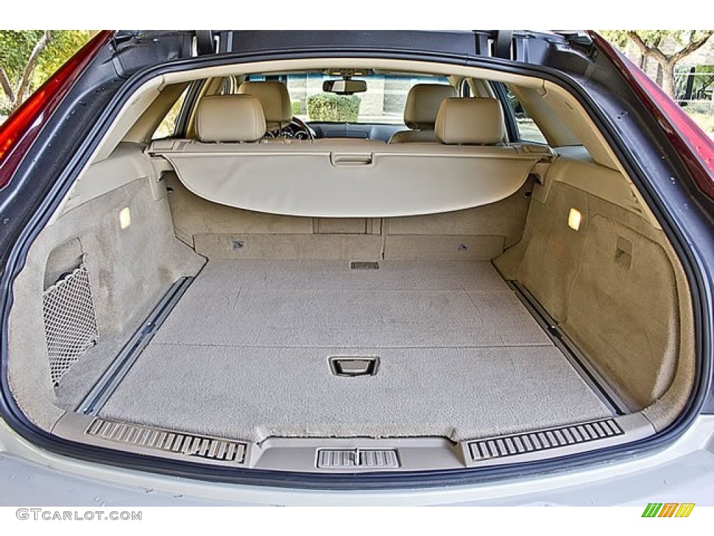2011 Cadillac CTS 3.0 Sport Wagon Trunk Photo #63068221