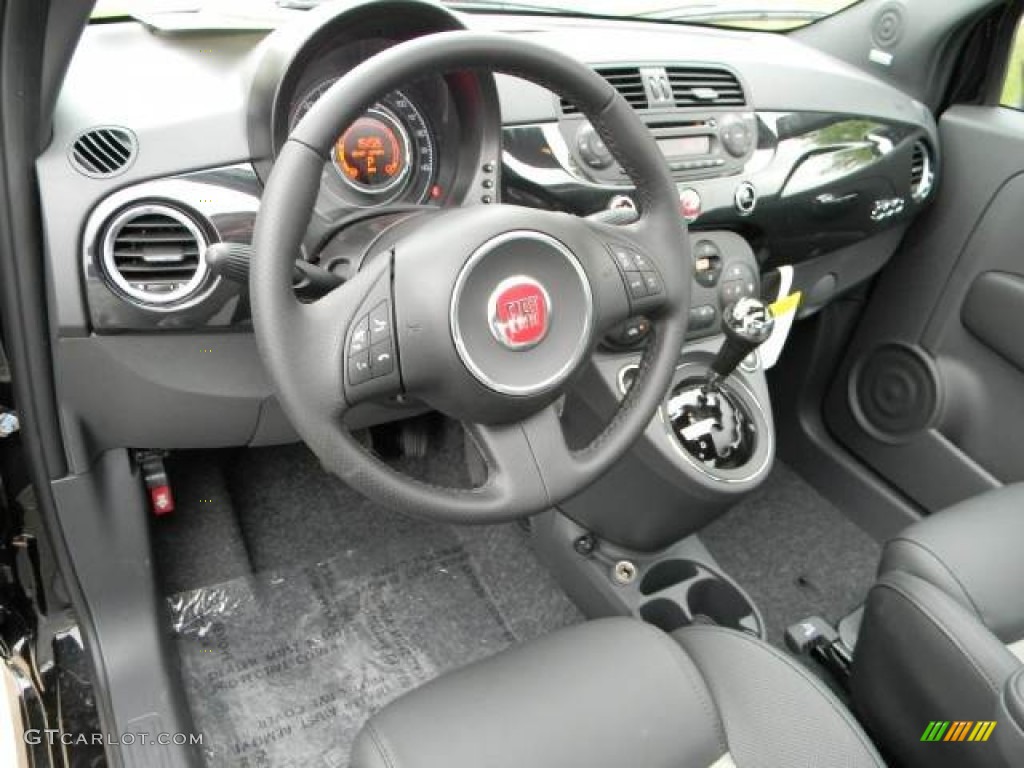 2012 Fiat 500 Sport Sport Tessuto Nero/Nero (Black/Black) Dashboard Photo #63070605
