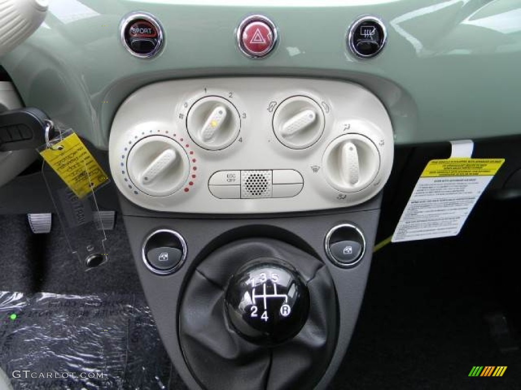 2012 Fiat 500 Pop Controls Photo #63071960