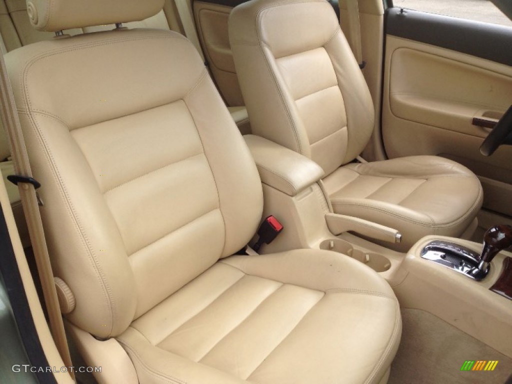 Beige Interior 2004 Volkswagen Passat GLX 4Motion Wagon Photo #63075281