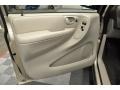 Linen Gold Metallic Pearl - Caravan SXT Photo No. 6