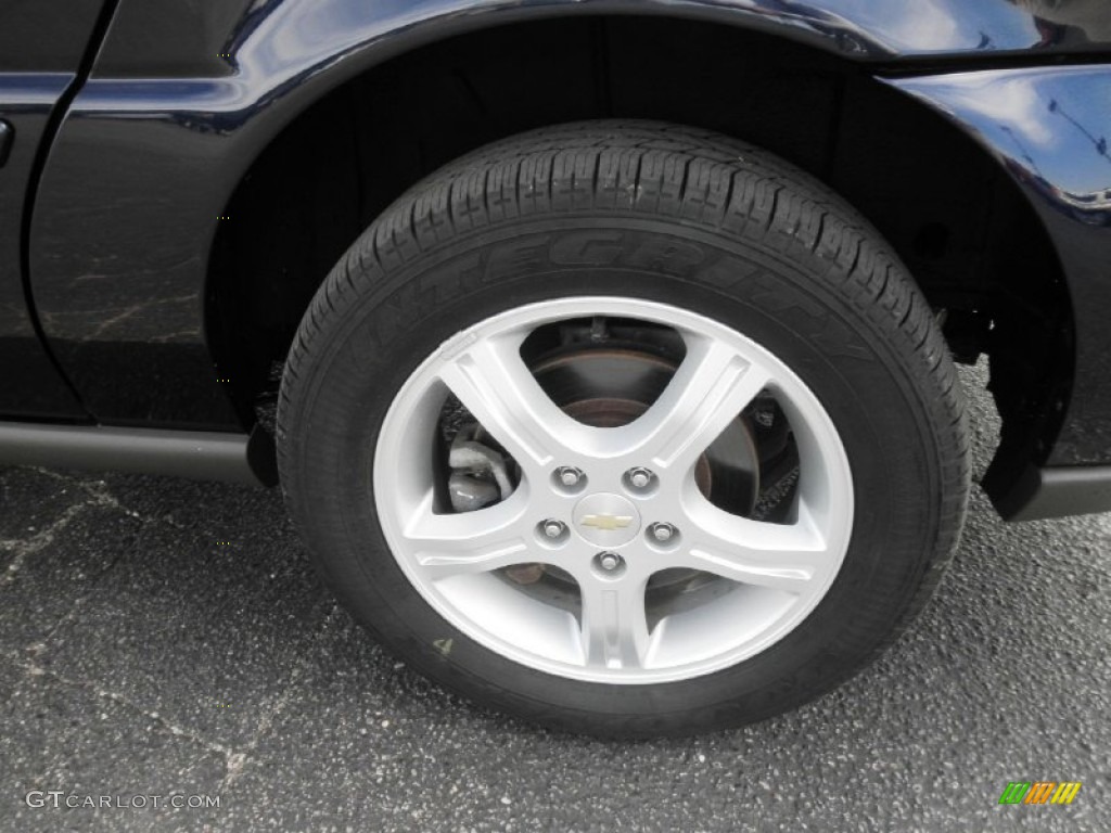 2005 Chevrolet Uplander LT AWD Wheel Photos