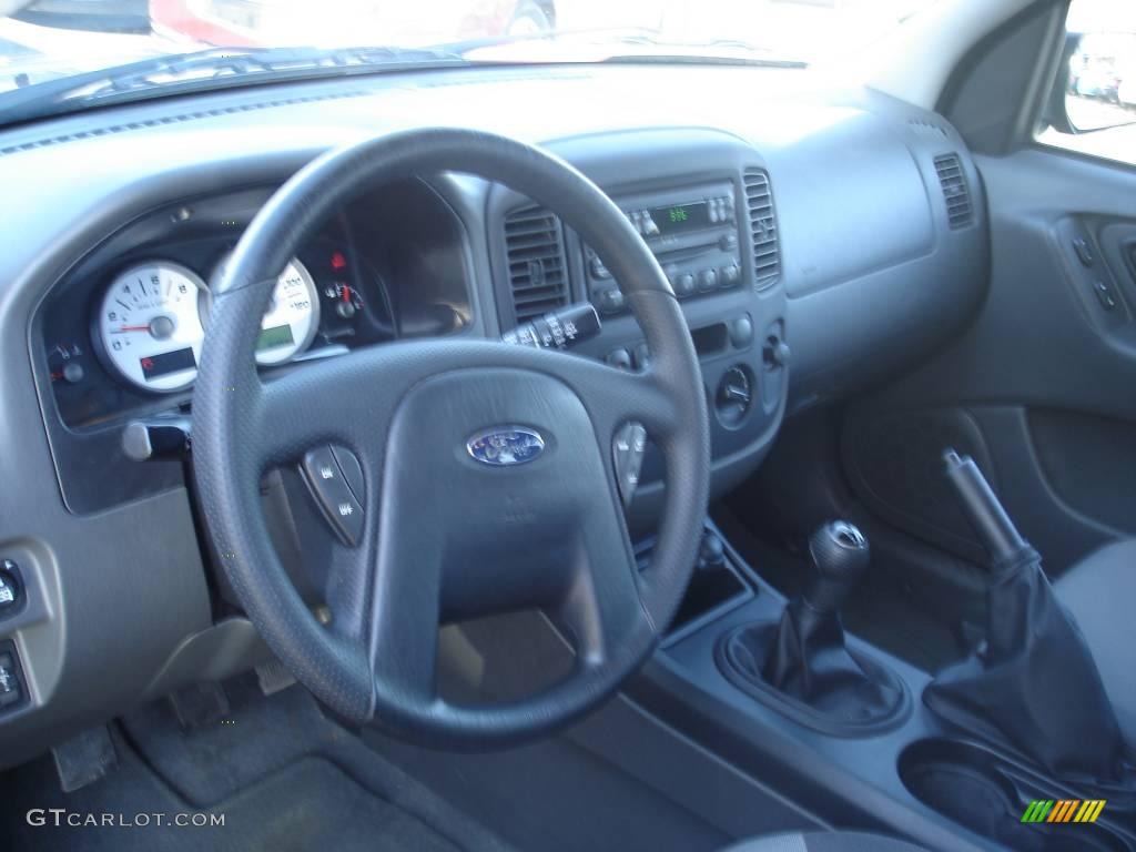 2005 Ford Escape XLS 4WD 5 Speed Manual Transmission Photo #6308479