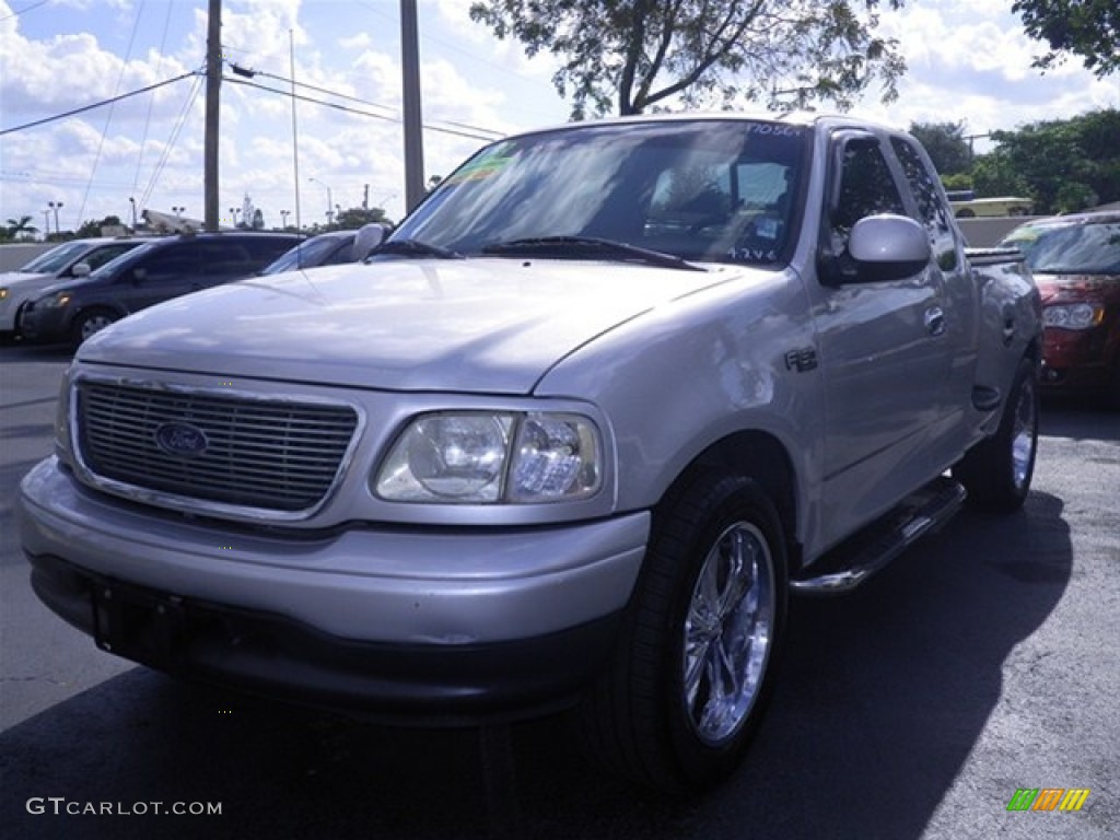2003 F150 XLT SuperCab - Silver Metallic / Medium Graphite Grey photo #5