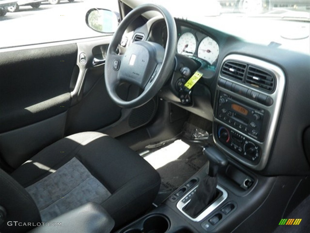 2005 L Series L300 Sedan - Black Onyx / Black photo #13