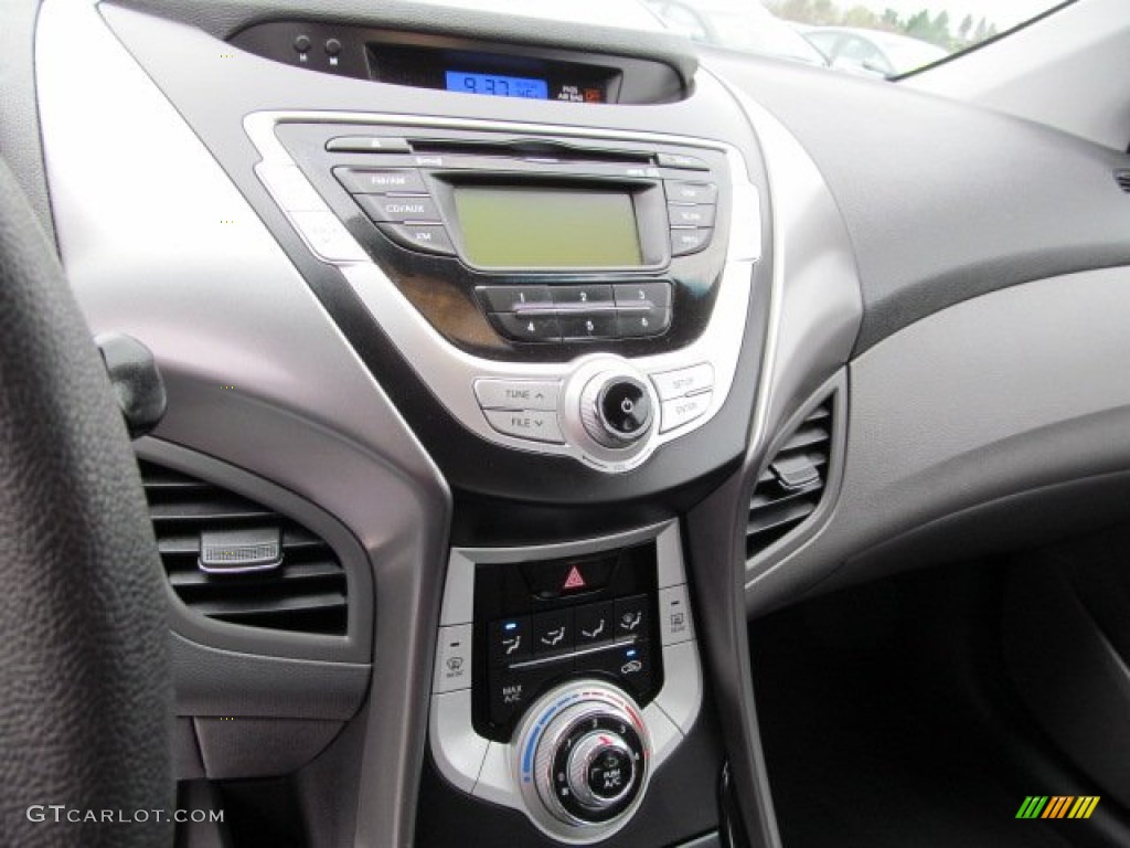 2011 Hyundai Elantra GLS Controls Photo #63087800