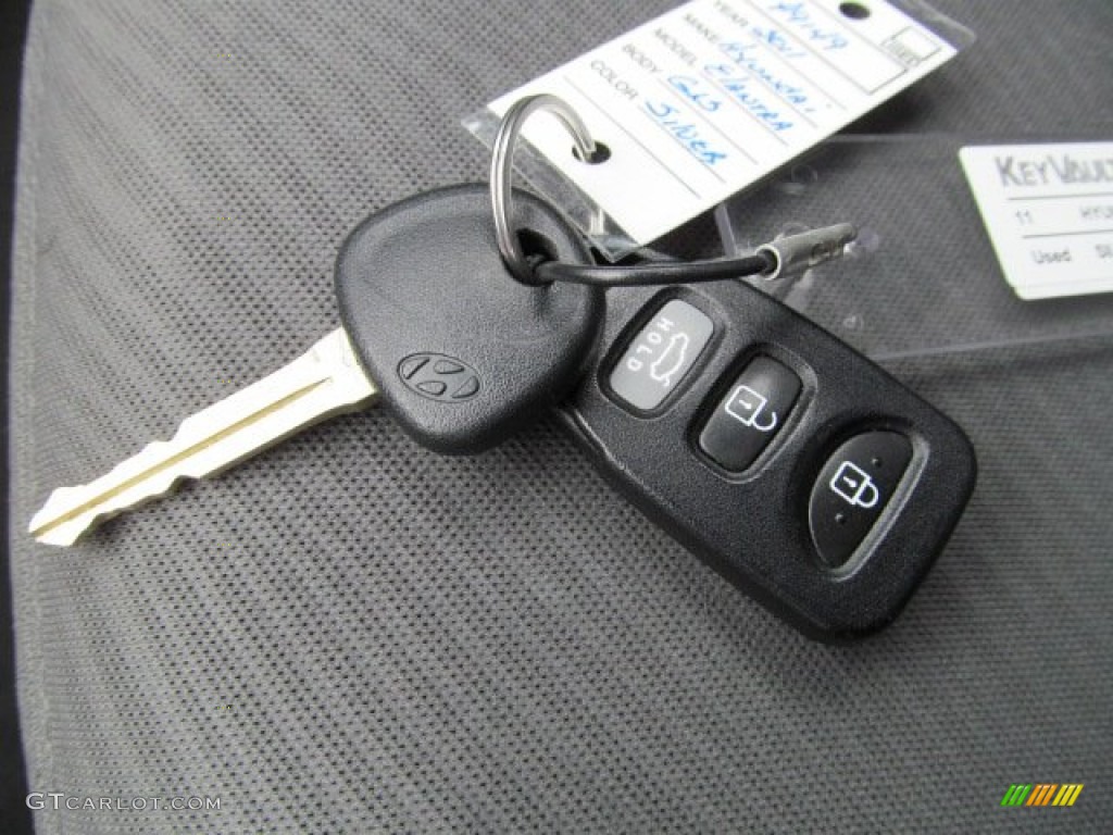 2011 Hyundai Elantra GLS Keys Photo #63087826