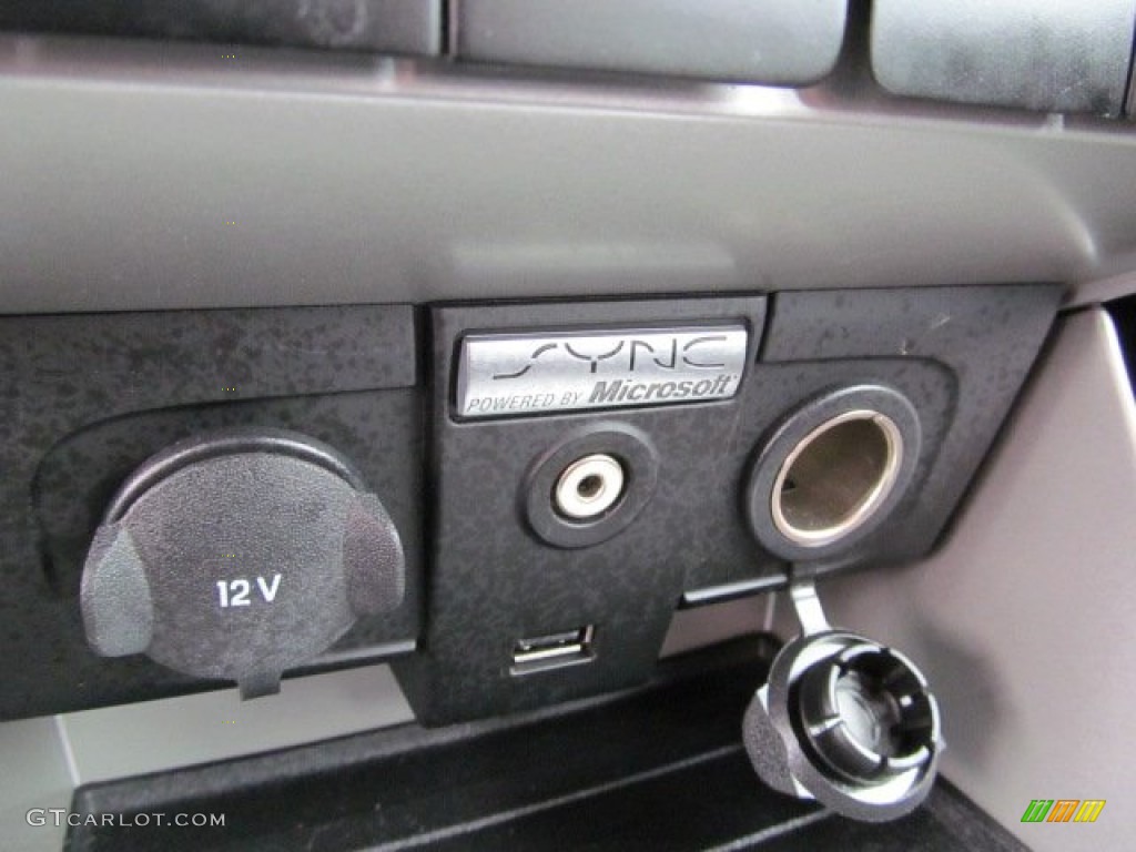 2010 Focus SES Sedan - Sterling Grey Metallic / Charcoal Black photo #15