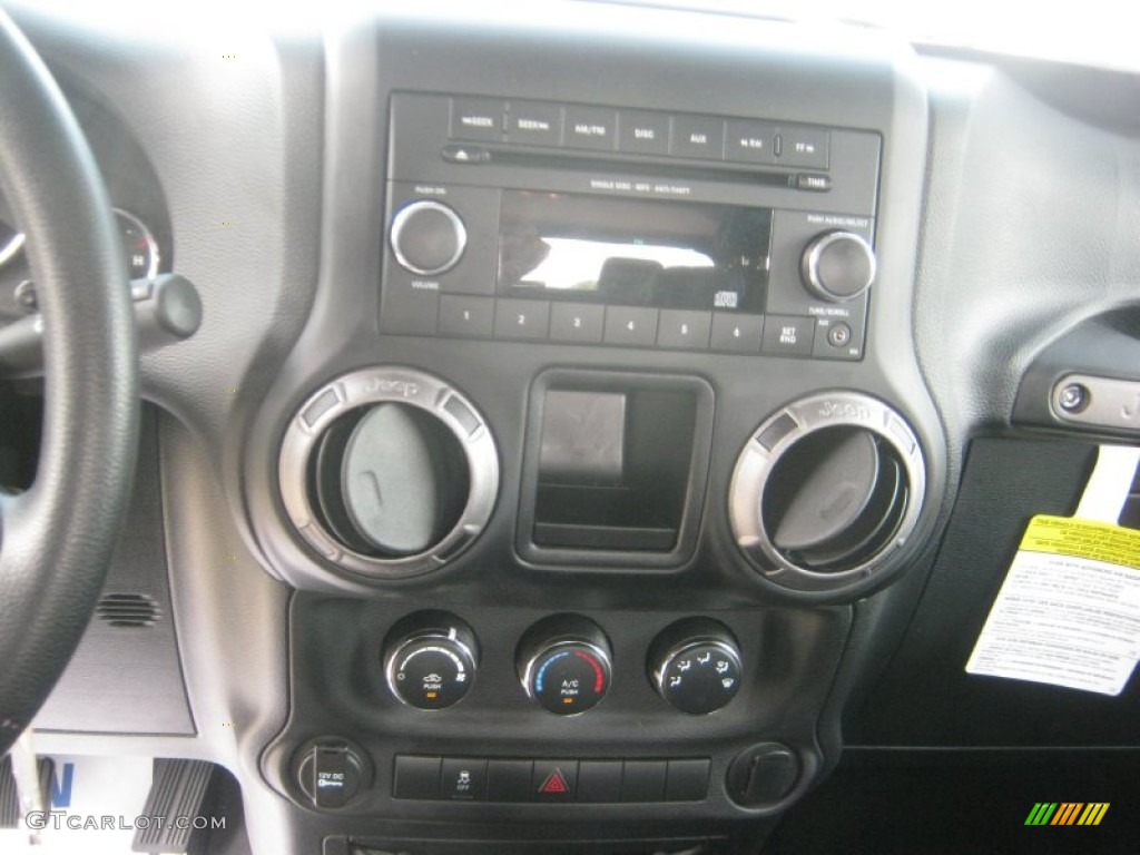 2012 Wrangler Sport 4x4 - Bright Silver Metallic / Black photo #9