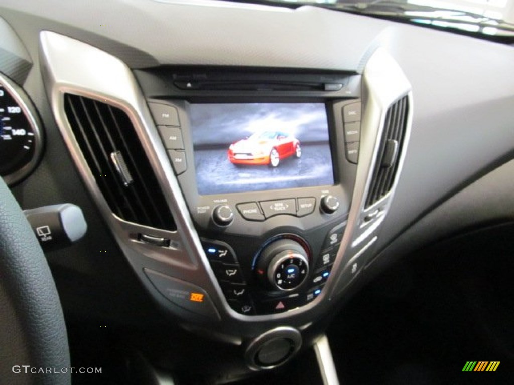 2012 Hyundai Veloster Standard Veloster Model Controls Photo #63090002