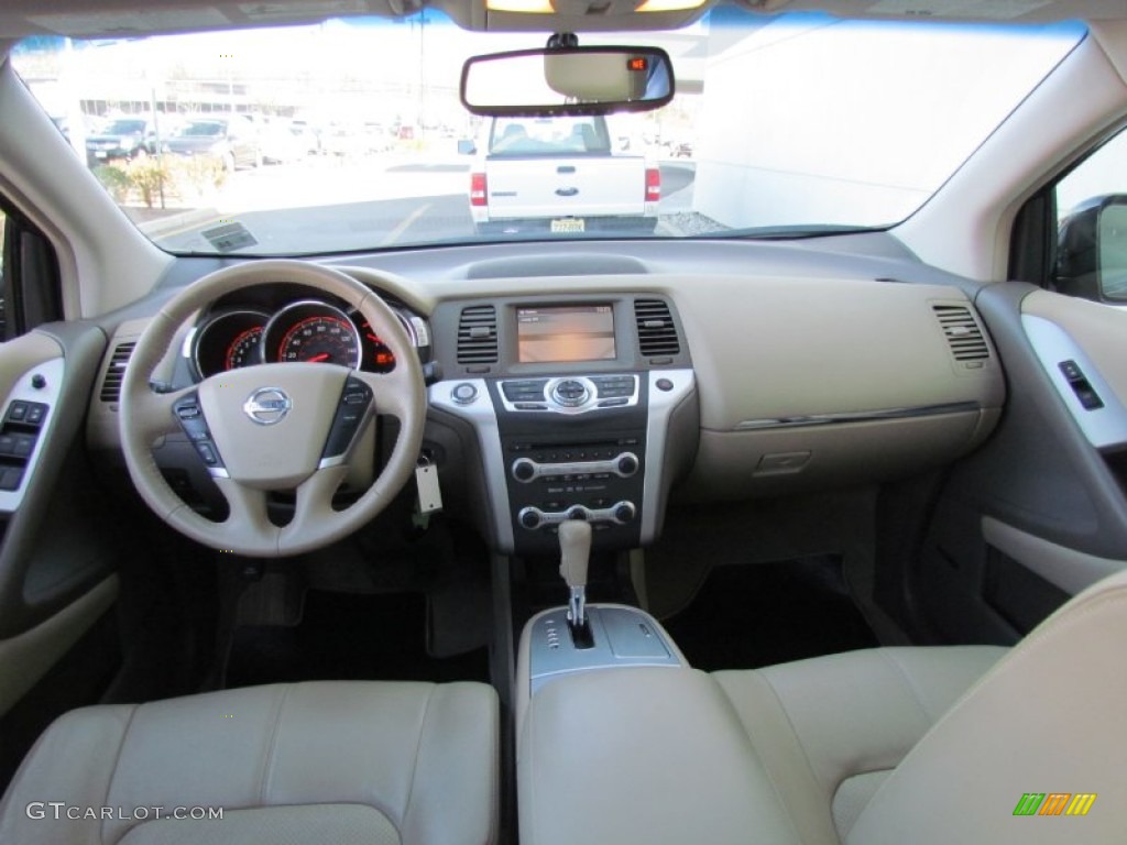 2010 Murano SL AWD - Super Black / Beige photo #9