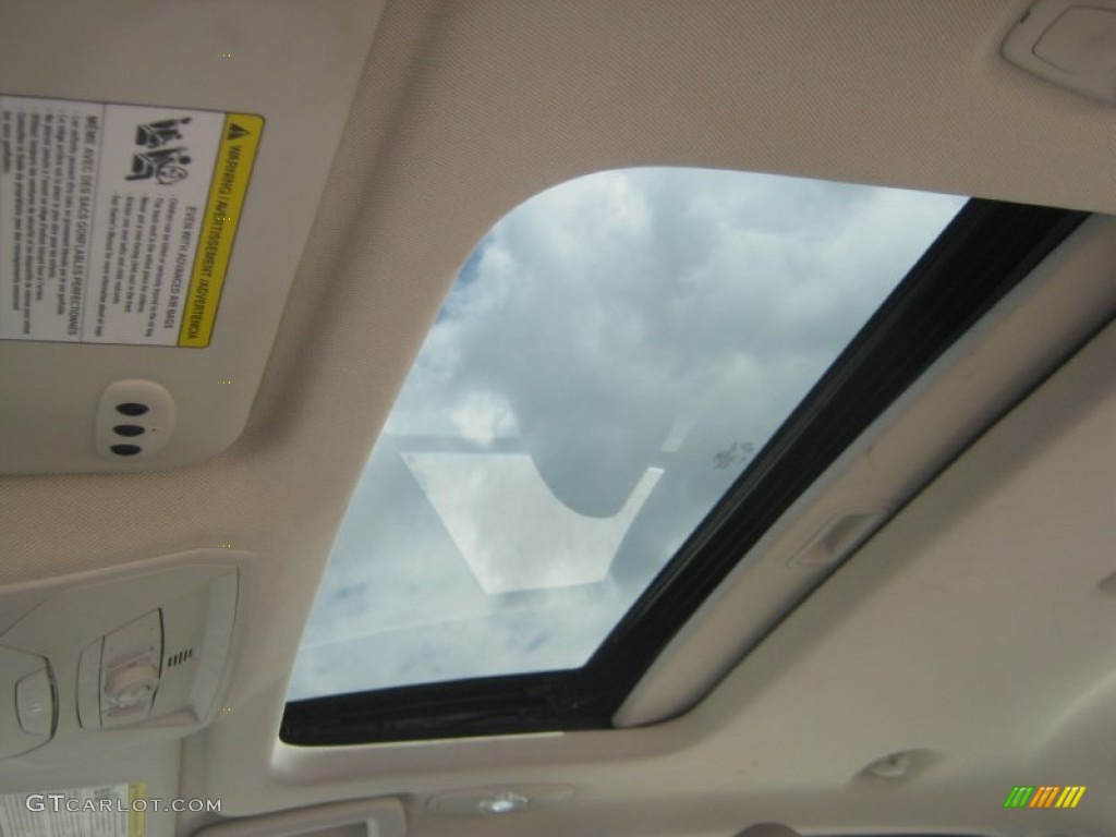 2012 Ford Focus SEL Sedan Sunroof Photos