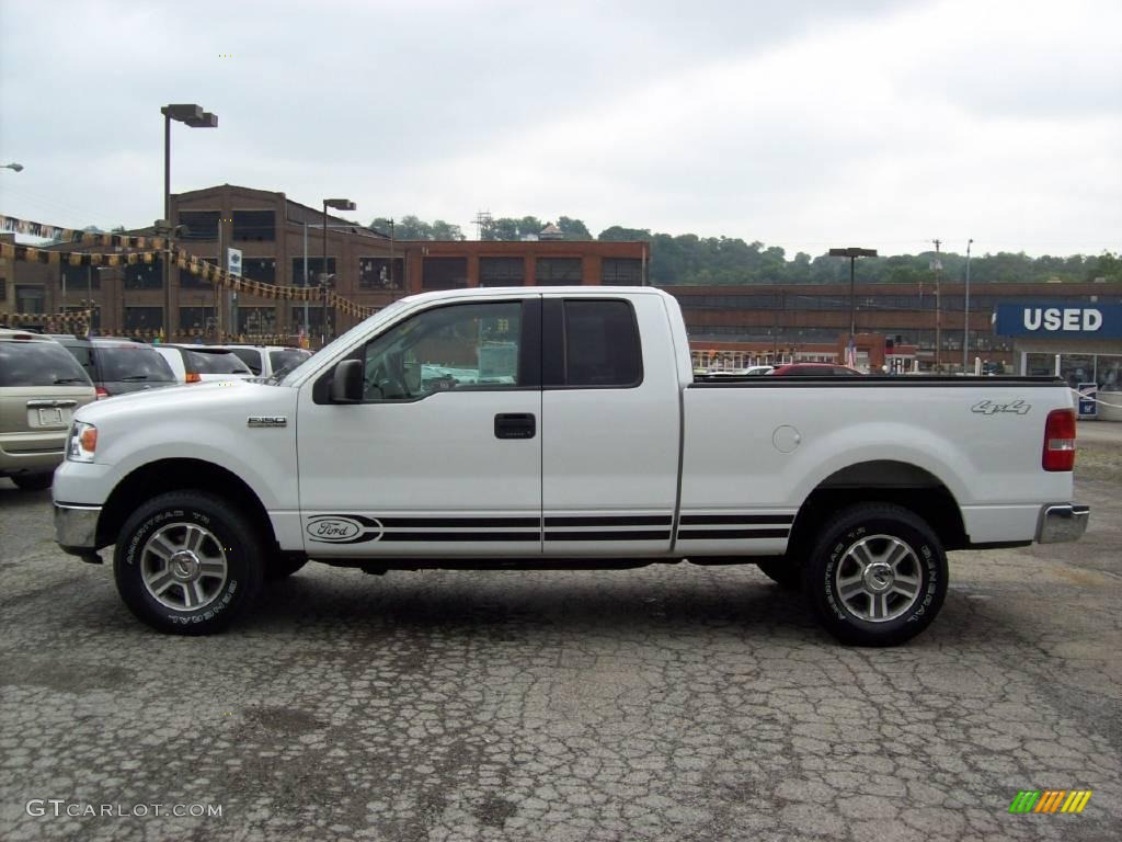 2006 F150 XLT SuperCab 4x4 - Oxford White / Medium/Dark Flint photo #2