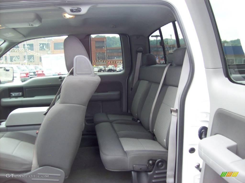 2006 F150 XLT SuperCab 4x4 - Oxford White / Medium/Dark Flint photo #12