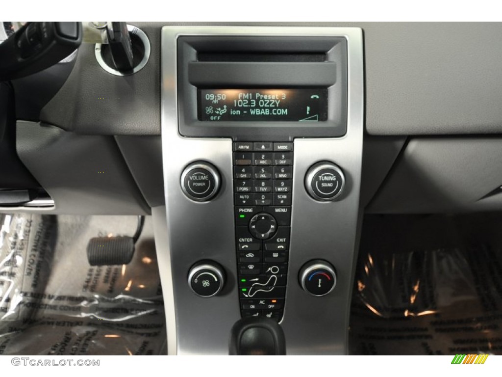 2009 S40 2.4i - Black / Quartz photo #29