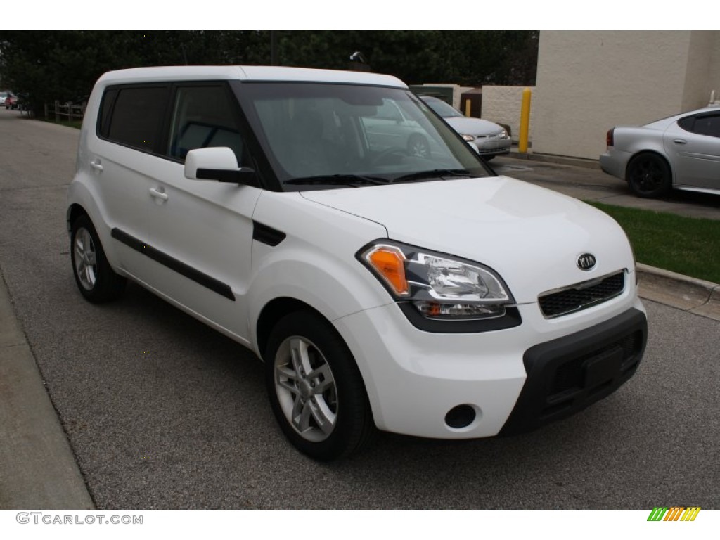 Clear White 2011 Kia Soul + Exterior Photo #63094952