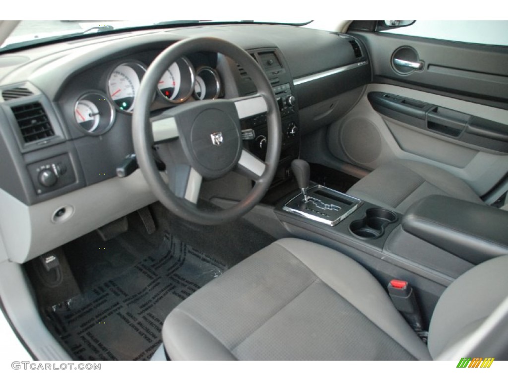2008 Charger SE - Cool Vanilla Clear Coat / Dark/Light Slate Gray photo #15