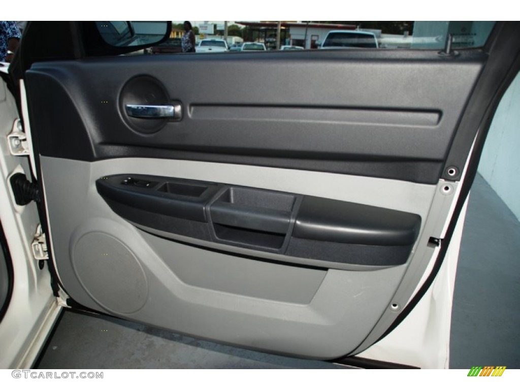 2008 Charger SE - Cool Vanilla Clear Coat / Dark/Light Slate Gray photo #17