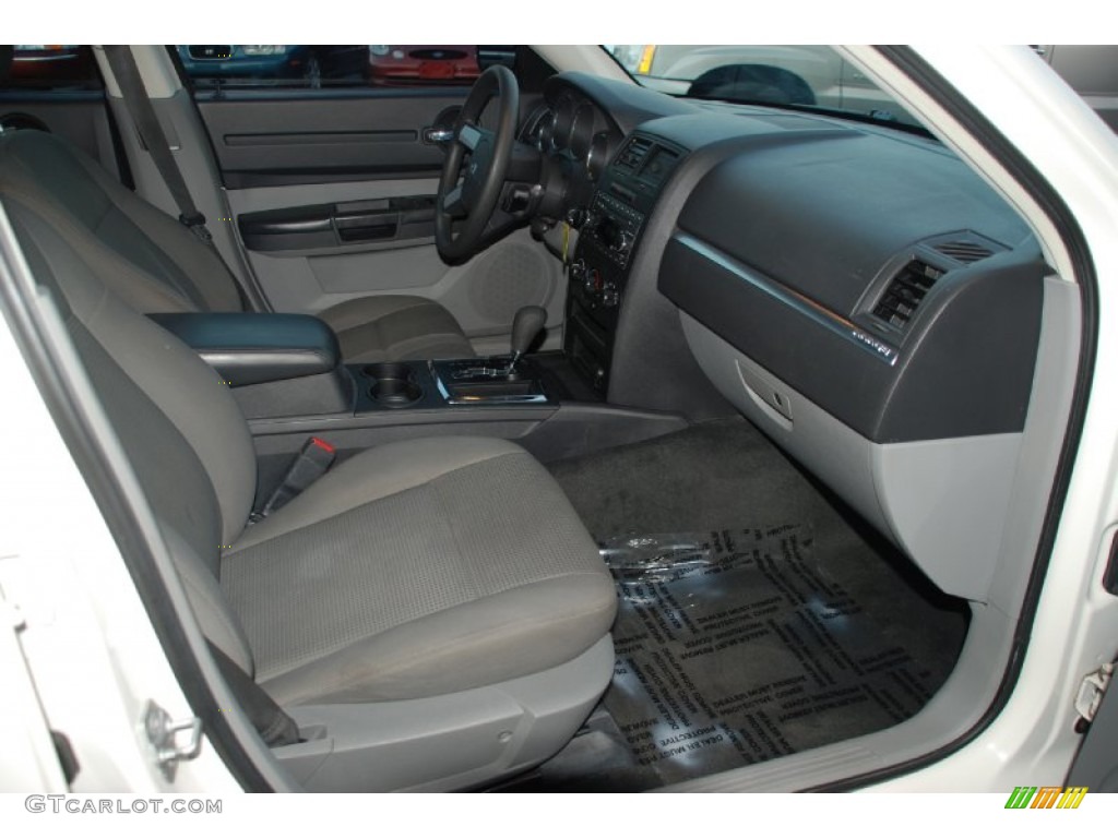2008 Charger SE - Cool Vanilla Clear Coat / Dark/Light Slate Gray photo #19