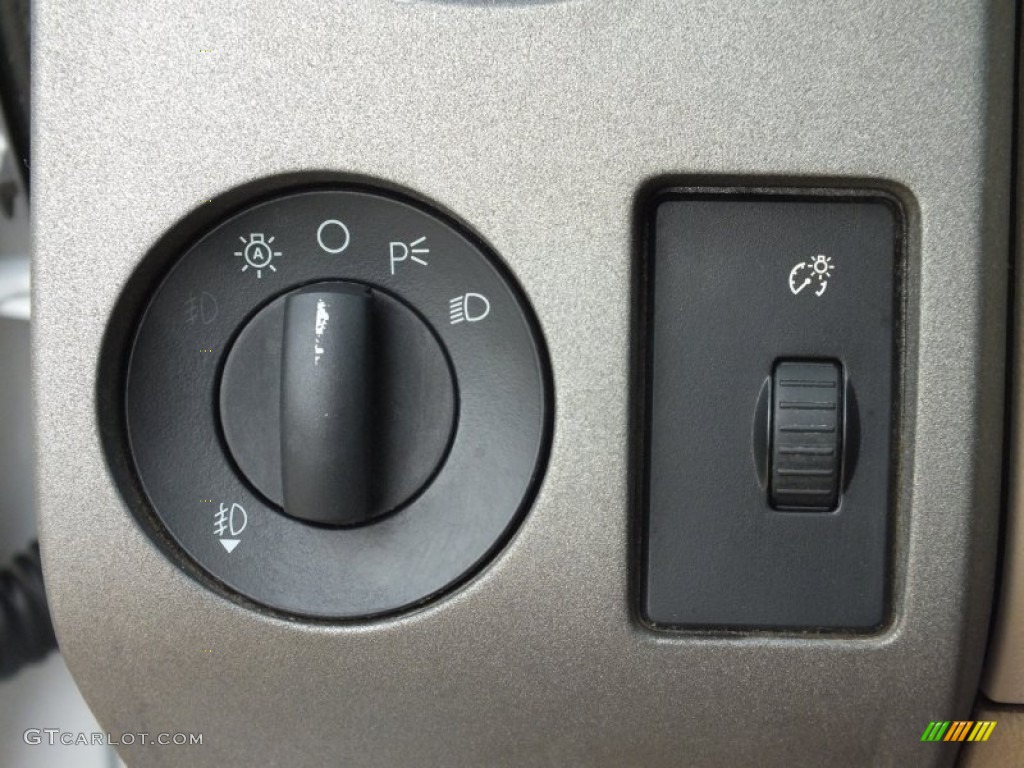 2009 Ford F350 Super Duty Lariat Crew Cab 4x4 Dually Controls Photo #63101762