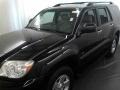 Black - 4Runner SR5 Photo No. 22