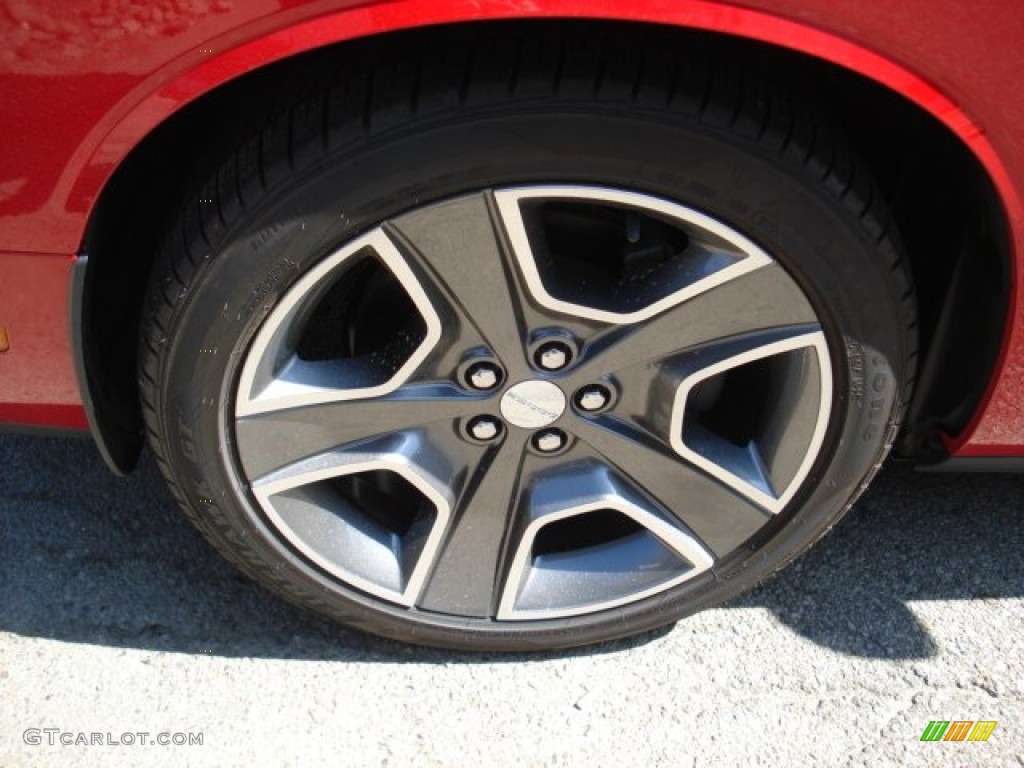 2012 Dodge Challenger R/T Classic Wheel Photo #63105158