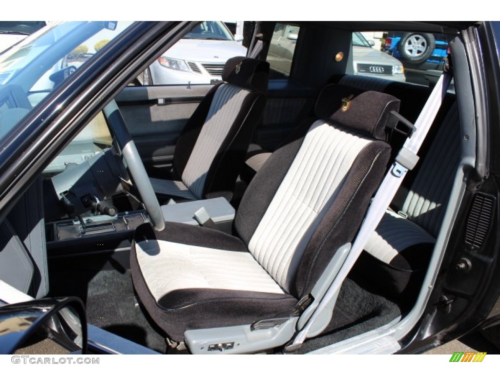 Grey Interior 1986 Buick Regal T-Type Grand National Photo #63105367