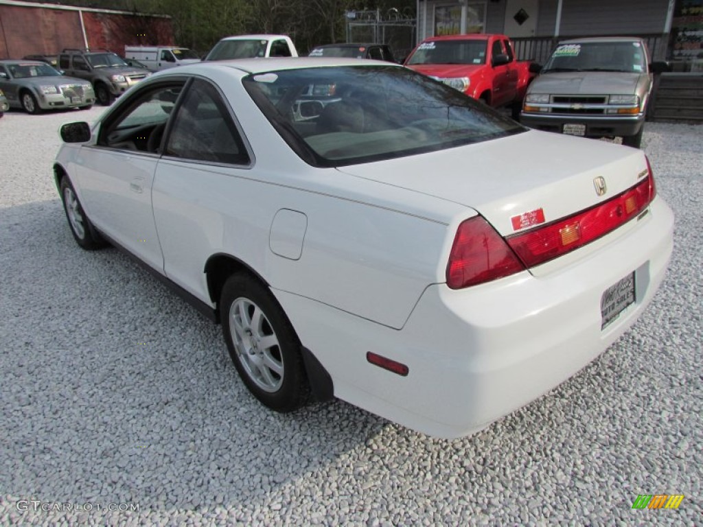 2002 Accord SE Coupe - Taffeta White / Ivory photo #7