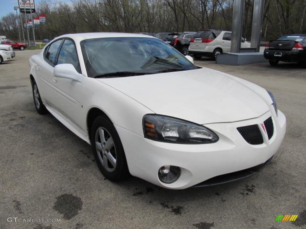 2007 Grand Prix Sedan - Ivory White / Ebony photo #5