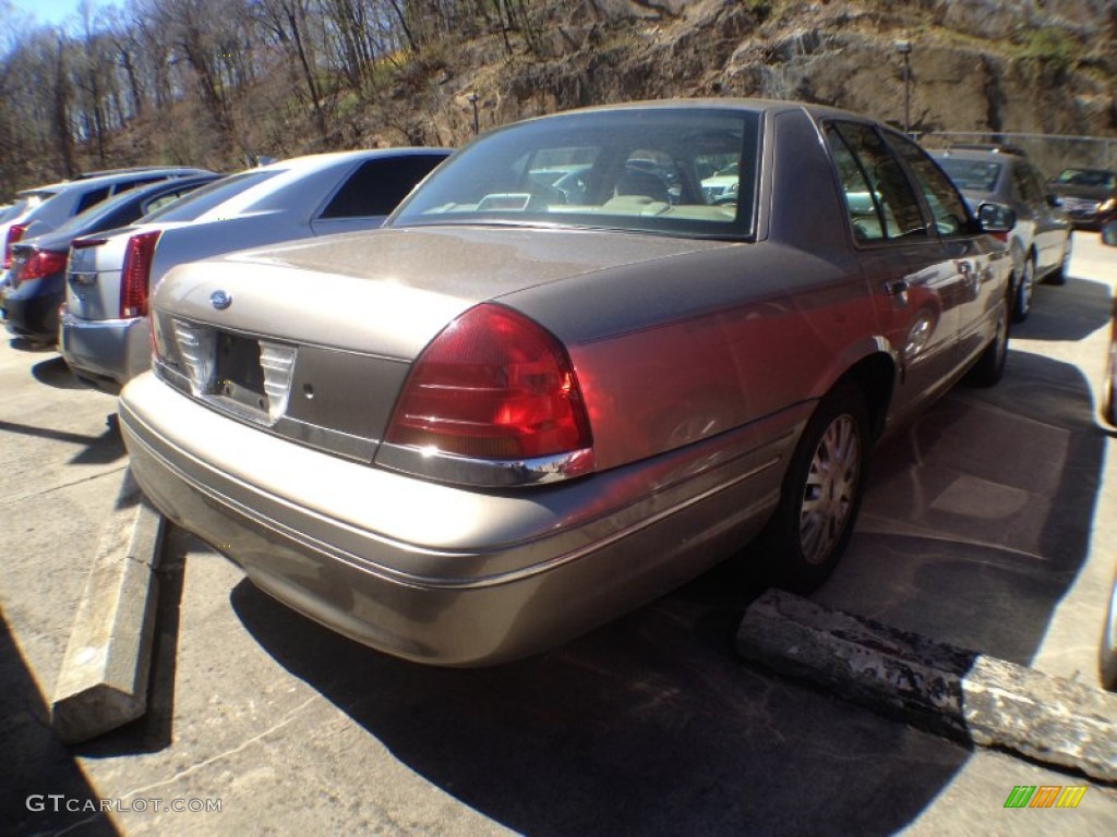 2003 Crown Victoria LX - Arizona Beige Metallic / Medium Parchment photo #4