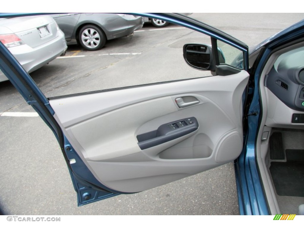 2010 Honda Insight Hybrid EX Gray Door Panel Photo #63111675