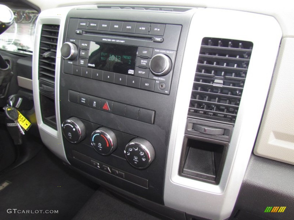 2012 Dodge Ram 1500 SLT Quad Cab Controls Photo #63114566
