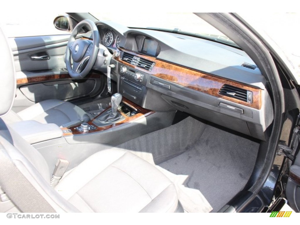 2009 3 Series 328i Convertible - Black Sapphire Metallic / Black photo #24