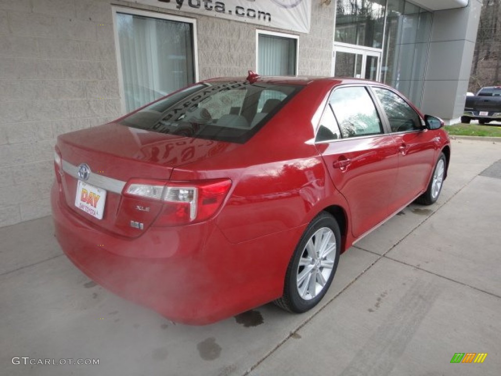 2012 Camry Hybrid XLE - Barcelona Red Metallic / Ash photo #2