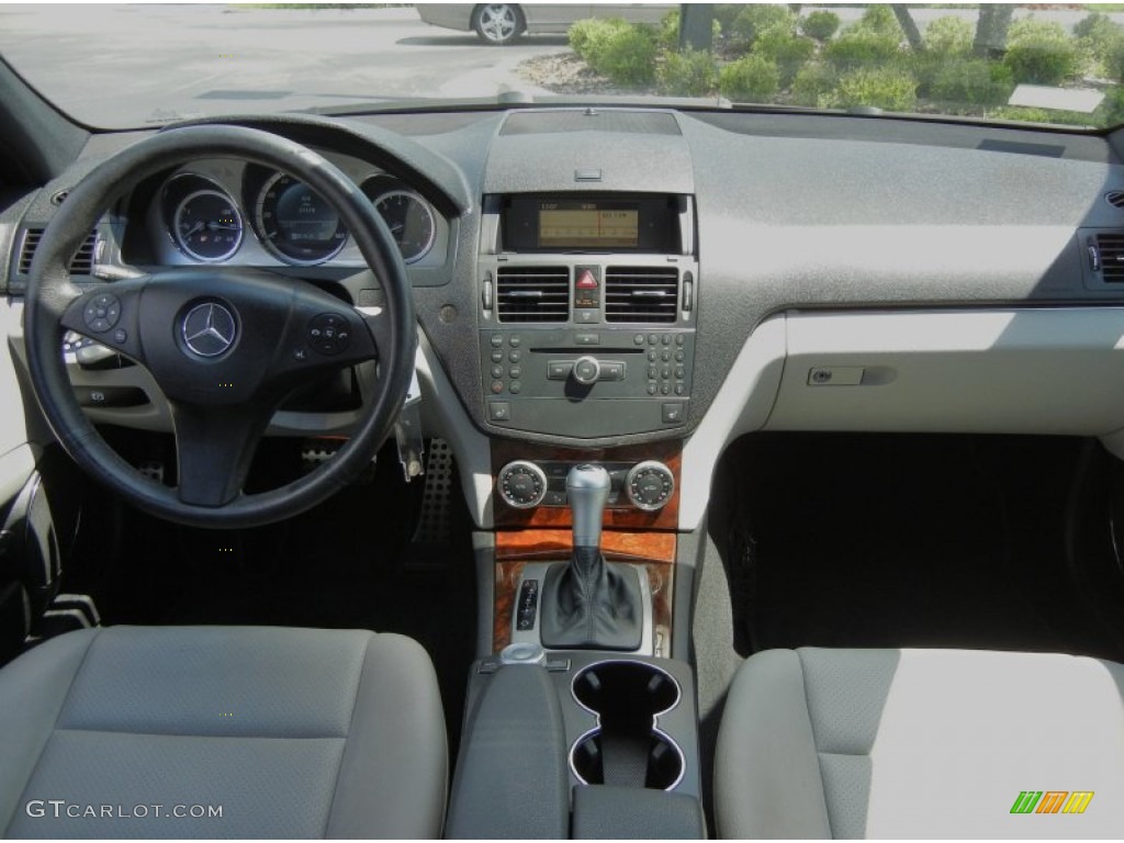 2009 Mercedes-Benz C 300 Luxury Grey/Black Dashboard Photo #63122504
