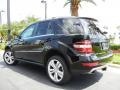 Black - ML 350 4Matic Photo No. 8