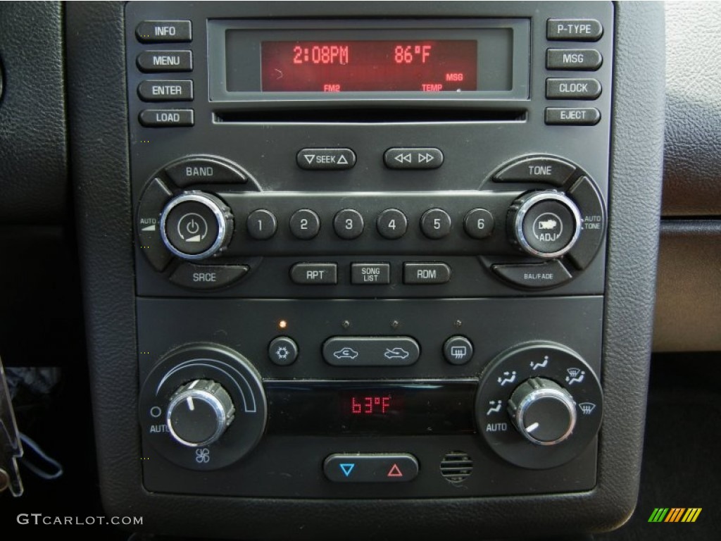 2007 Pontiac G6 GTP Sedan Controls Photo #63124226