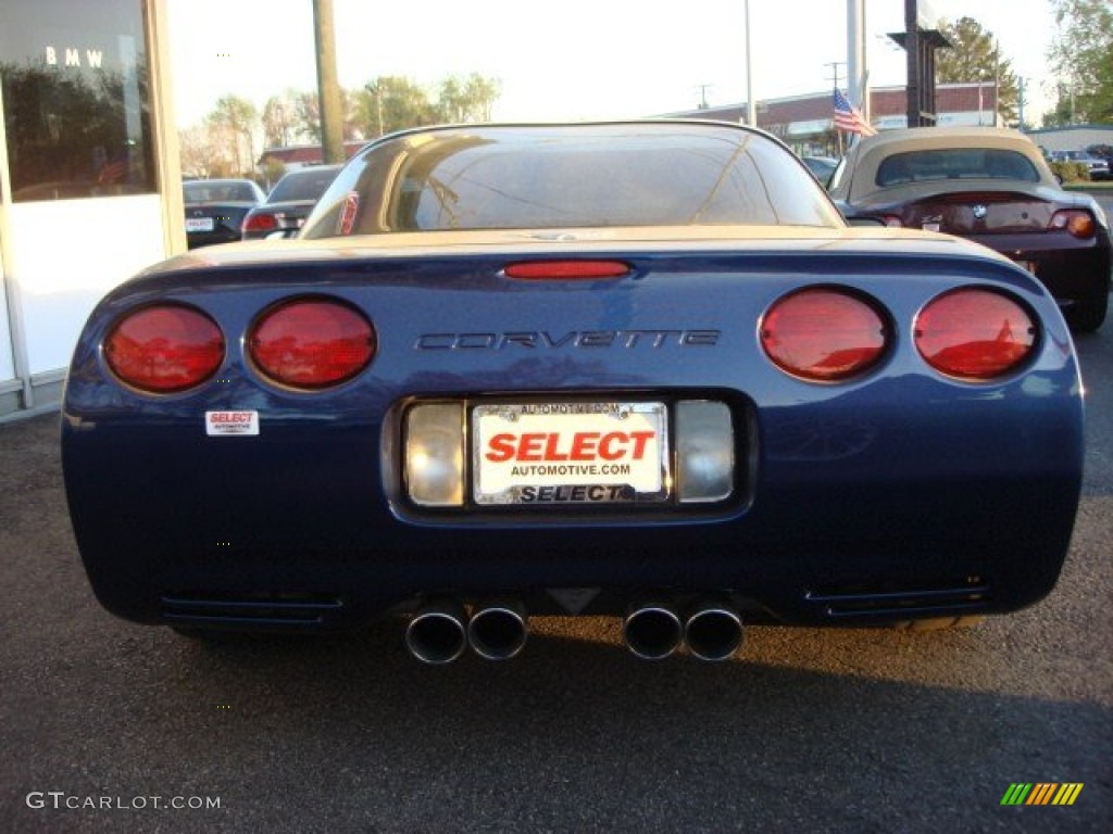 2004 Corvette Coupe - LeMans Blue Metallic / Light Oak photo #3