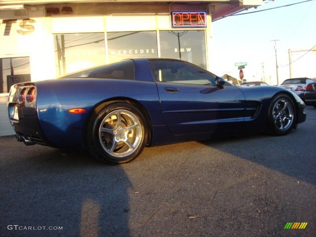 2004 Corvette Coupe - LeMans Blue Metallic / Light Oak photo #4