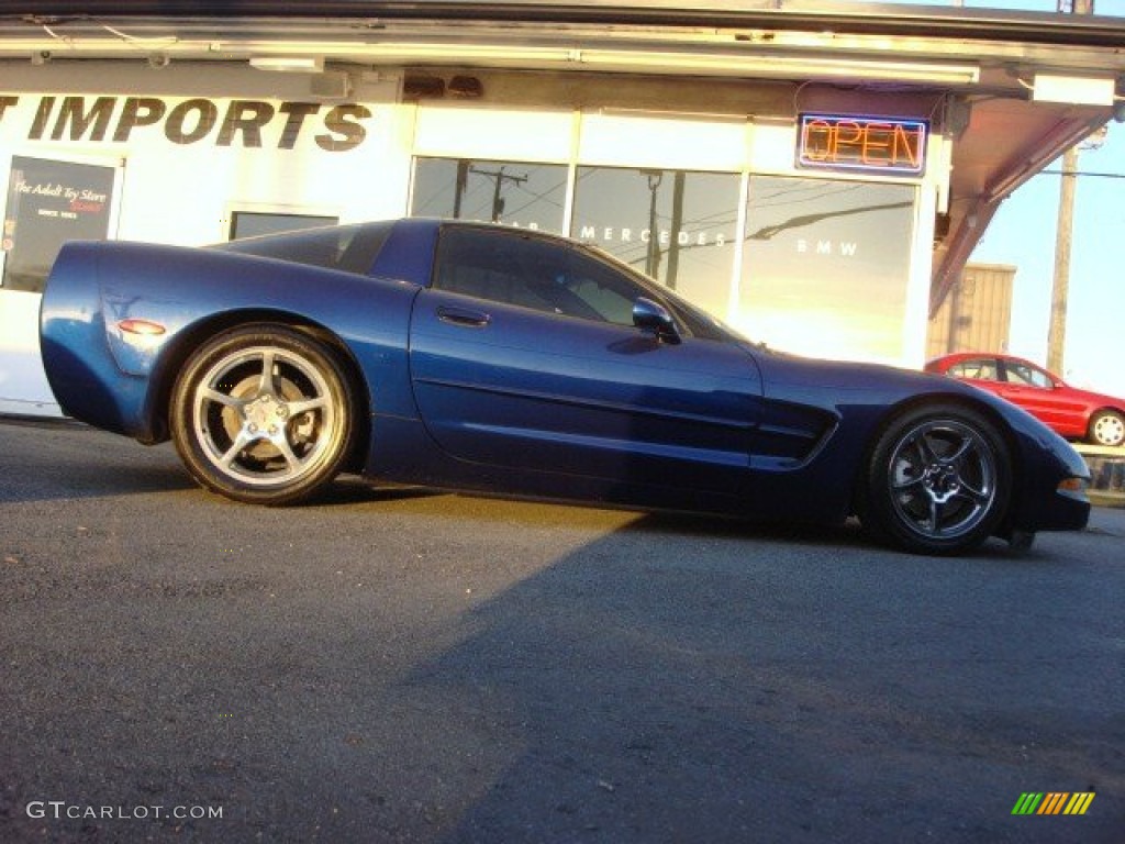 2004 Corvette Coupe - LeMans Blue Metallic / Light Oak photo #5