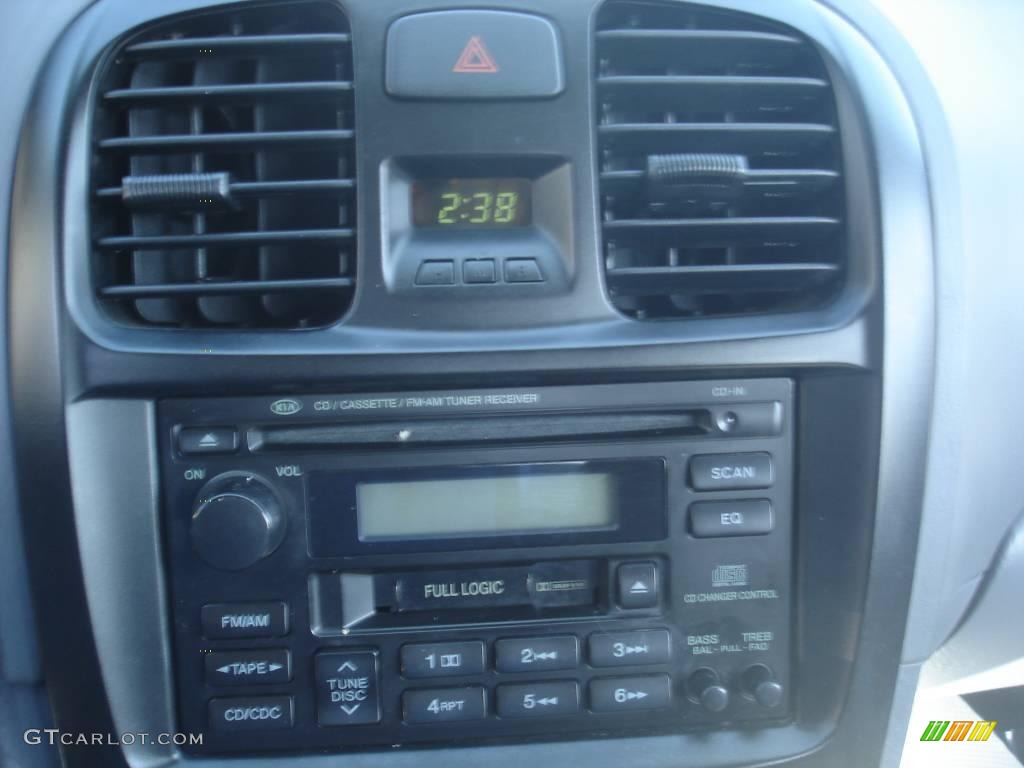 2001 Optima LX V6 - Pearl White / Gray photo #24